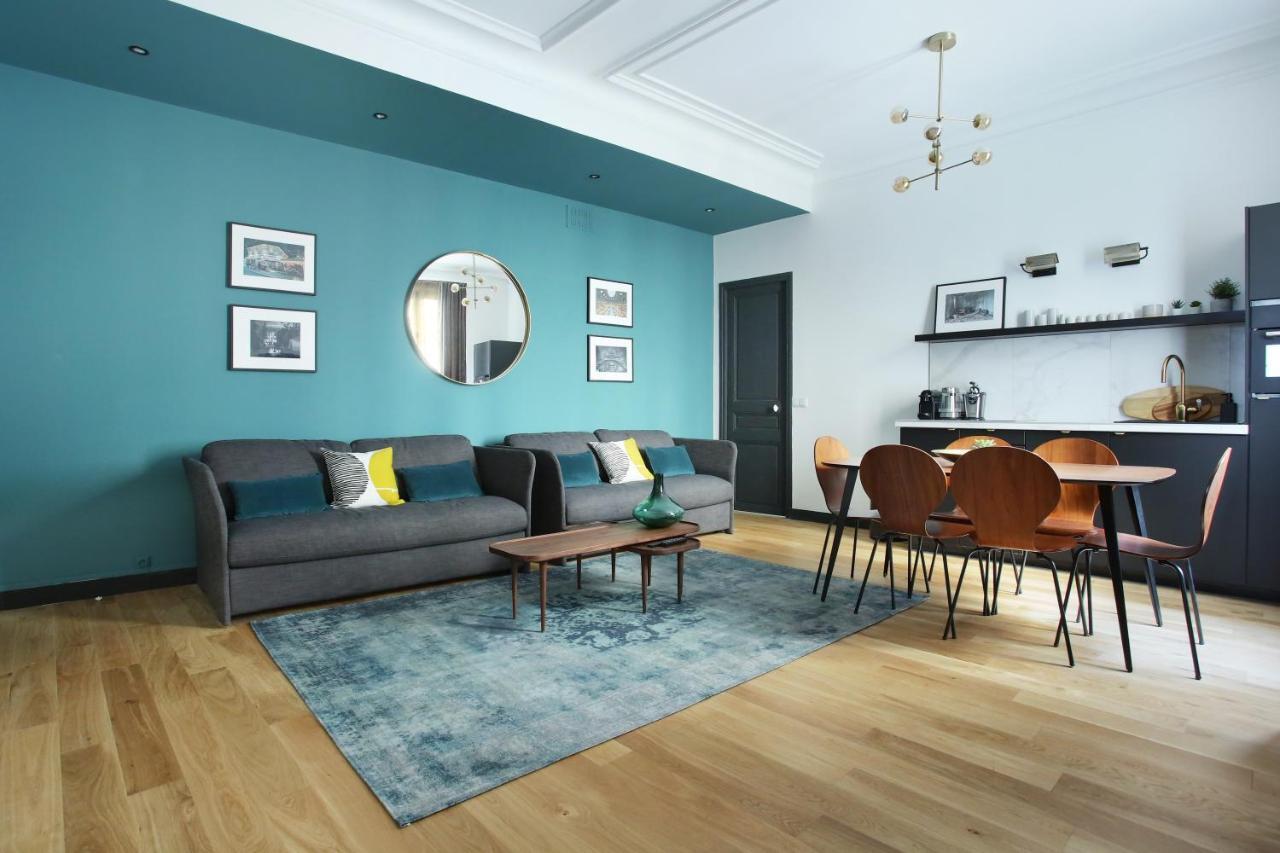 Apartment Champ De Mars - Tour Eiffel By Studio Prestige Paris Exteriör bild